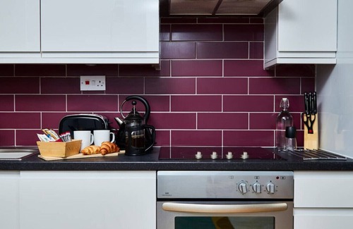 Castle Donington Apartamento | Stylish Apt. Near Airport, Fast Wifi, Gym Pass