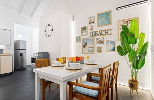 Esmeralda Apartamento | Stylish Aruba Getaway, Close to Beach, Cozy for 2
