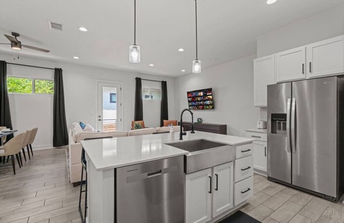 MLK Apartamento | Stylish Austin Stay - Spacious Design - Lux Home