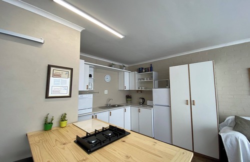 Kenridge Apartamento | Stylish Bachelor Unit Getaway!