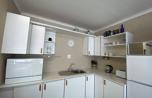 Kenridge Apartamento | Stylish Bachelor Unit Getaway!