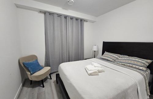 Southwest Edmonton Apartamento | Stylish Basement Suite Near Airport, Trails & Dining