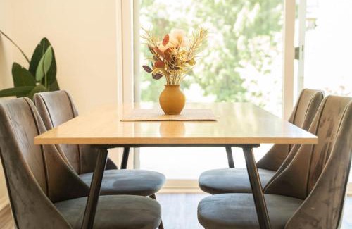 West Bellevue Apartamento | Stylish Bellevue Stay half mile to downtown