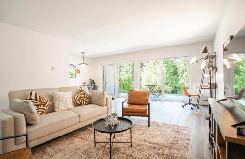 West Bellevue Apartamento | Stylish Bellevue Stay half mile to downtown