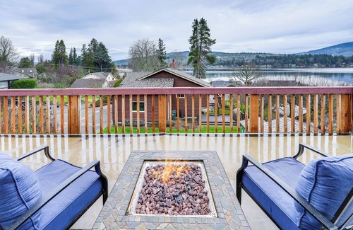 Geneva Cabaña | Stylish Bellingham Home w/ Lake + Mountain Views!