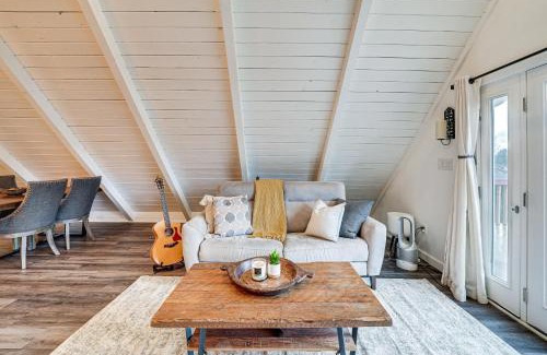 Geneva Casa | Stylish Bellingham Home with Lake and Mountain Views!
