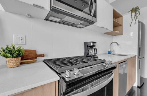 Connaught Apartamento | Stylish Beltline 1BR w/Parking