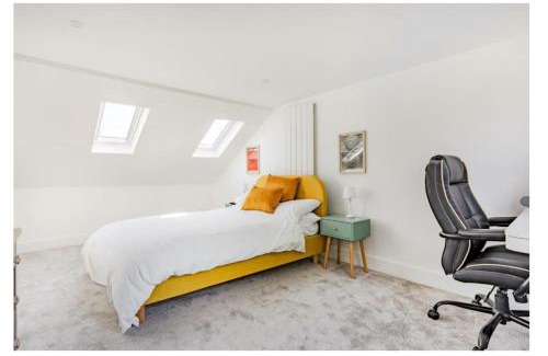 Brighton Casa | Stylish Brighton Haven, Sleeps 1 to 7, free parking