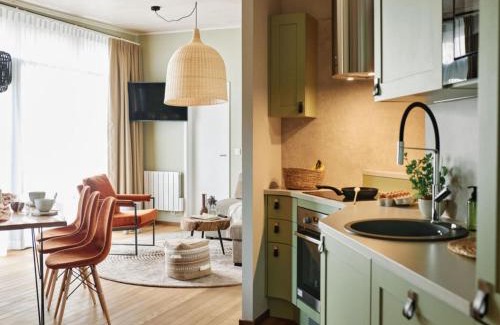 Maubray Casa | Stylish Bungalow Near Forest