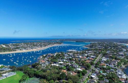 Burraneer Casa | Stylish Coastal Retreat Near Cronulla Beach