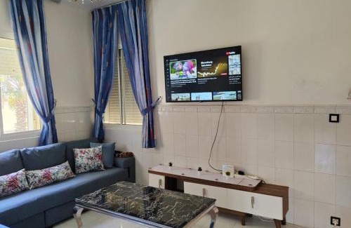 Achakkar Apartamento | Stylish Coastal Stay with Panoramic Sea Views