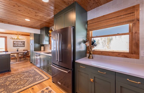 Granby Casa | Stylish Comfort In Grand County!