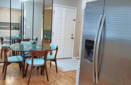 Temple Terrace Condominio | Stylish & comfy 2 bedroom condo centrally located