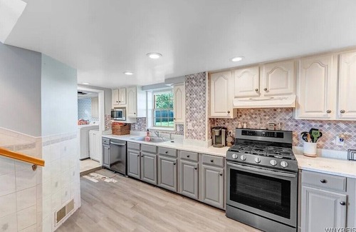 North Buffalo Casa | Stylish & Comfy Haven near Niagara Falls ~ UB !
