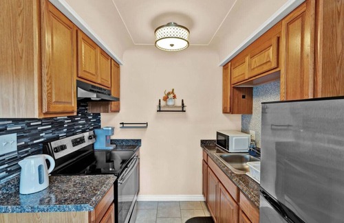 Shelby Township Apartamento | Stylish & Comfy Shleby Retreat ~ Patio ~ Parking!