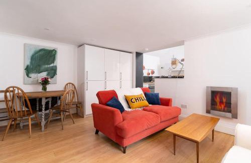 Newlyn Casa | Stylish Cornish Village 3 bedroom house old Newlyn