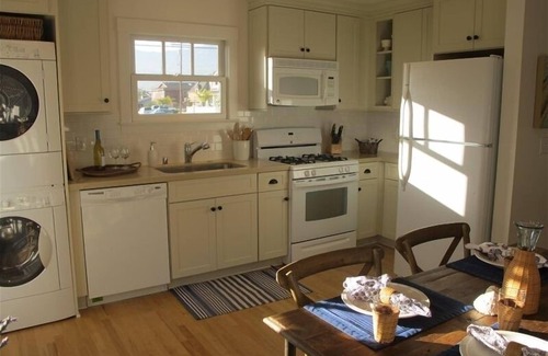 Carpinteria Cabaña | Elegante Cottage Retiro por el mar 2 en Carpinteria con Encanto