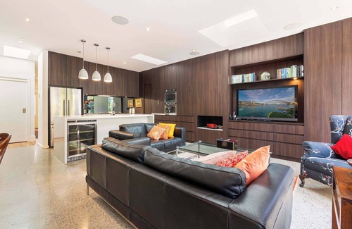 Balmain Casa | Stylish Cottage Retreat