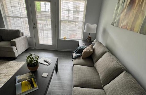 Greensboro Apartamento | Stylish, Cozy Corporate Condo!