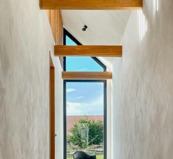 Grunow Casa | Stylish Design Retreat Near The Lake