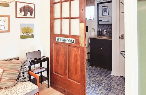 Douglas Casa | Stylish Douglas Retreat - Steps from Dunes Resort!
