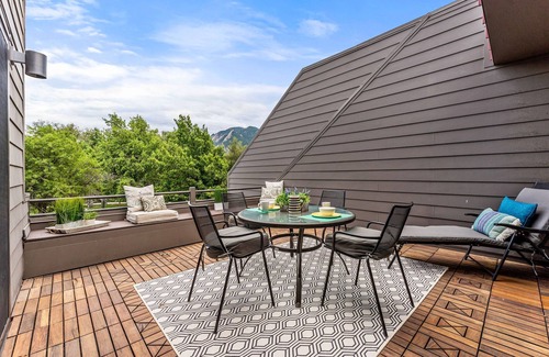 Lower Arapahoe Condominio | Stylish Downtown 2BR Condo in West End