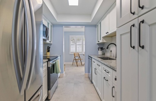 Pineapple Grove Arts District Apartamento | Stylish Downtown Delray Retreat