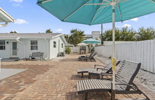 Pineapple Grove Arts District Apartamento | Stylish Downtown Delray Retreat