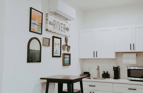 Yuma Townsite Apartamento | Charming River-Themed Studio in Downtown Yuma's Historic District