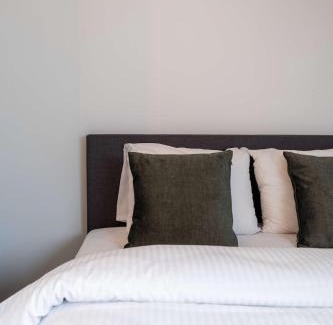 South Antwerp Apartamento | Stylish Duplex for 8 in Central Antwerp