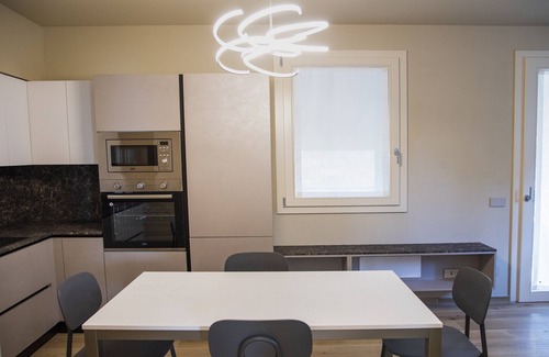 Farra di Soligo Apartamento | Elegante dúplex en Verbania