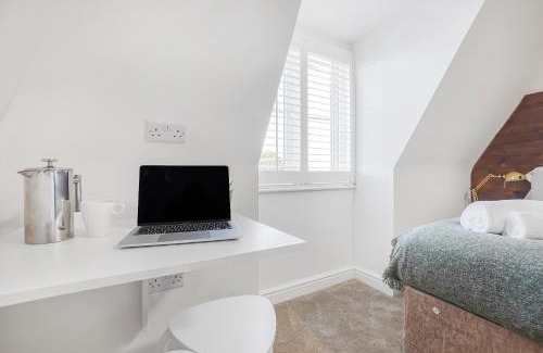 Folkestone Apartamento | Stylish Eco Aparthotel in Folkestone Studios with Kitchenettes - Perfect for Contractors and Holiday Makers