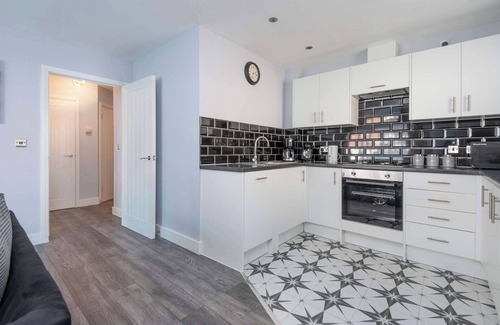 Glyndon Apartamento | Stylish Elegant New Flat 5 Min from Elizabeth Line