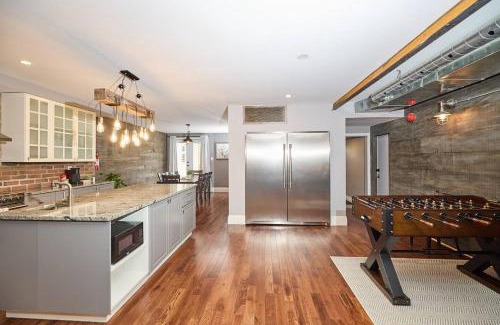 Downtown Niagara Falls Apartamento | Stylish Escape By The Falls 6-8