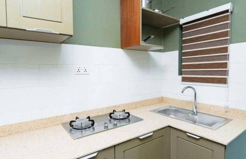 Prampram Apartamento | Stylish Escape with Pool at H Village