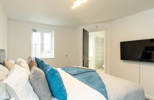 Birmingham Casa | Luxury Executive Home No96 - A beautiful Luxurious and modern 5 bedroom house featuring 3 en-suites
