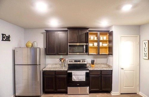 Medina Valley Casa | Stylish, Family-Friendly Retreat Near Lackland AFB, SeaWorld & More!