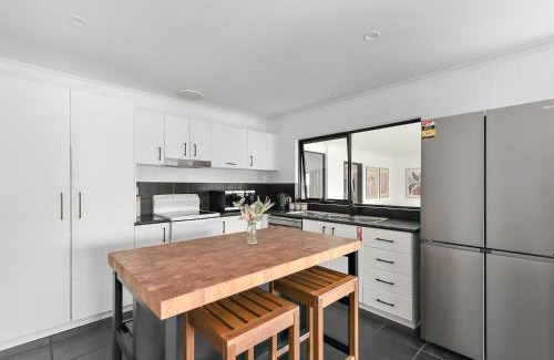 Hawley Beach Casa | Stylish Family Retreat by Hawley Beach