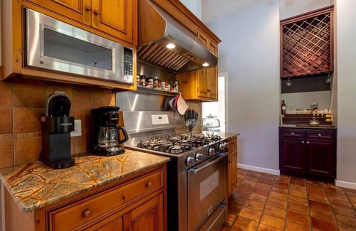 Town of Schodack Casa | Modern Farm Home 2hr NYC & BOS Peaceful WIFI