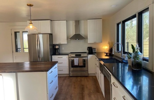 South Londonderry Chalet De Esquí | Stylish Farmhouse - Close to Ski, Golf + Hot Tub
