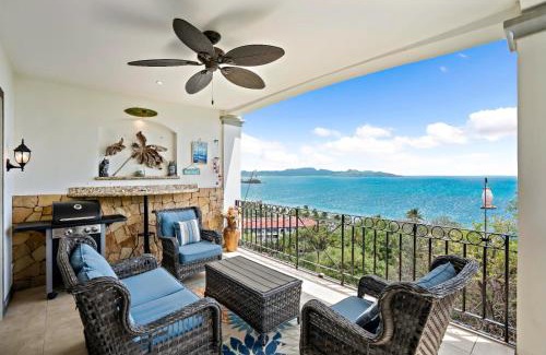 Playa Flamingo Apartamento | Stylish Flamingo Condo with Ocean Views, Renovated Kitchen & Walkable Beach Access