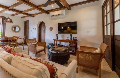 Las Catalinas Condominio | Stylish Flat in the Heart of Las Catalinas Beach Town
