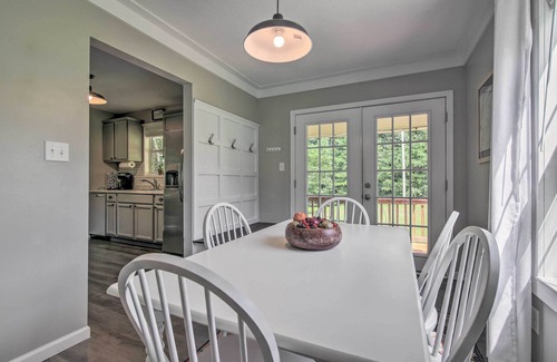 Fort Payne Casa | Stylish Fort Payne Retreat: Hike & Rock Climb
