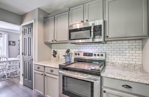 Fort Payne Casa | Stylish Fort Payne Retreat: Hike & Rock Climb