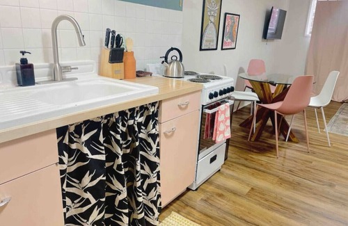 Fremont Apartamento | Stylish Fremont Suite | Walkable & Pet-Friendly