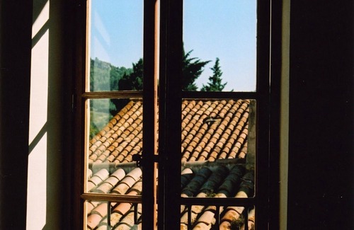 Bize-Minervois Casa | Elegante casa con piscina climatizada en el centro de Bize medieval junto a la piscina del río