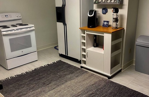 Windber Apartamento | Stylish Freshly Renovated Duplex in Windber PET FRIENDLY