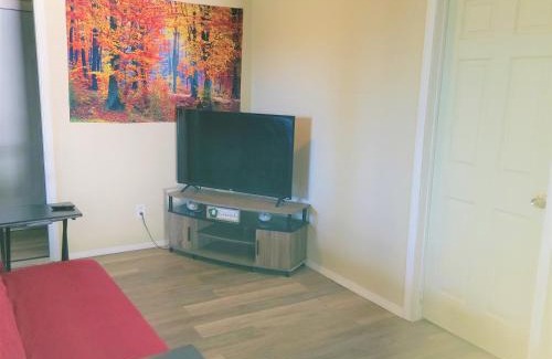 Killeen Apartamento | Stylish Garage Apartment by Reese Creek