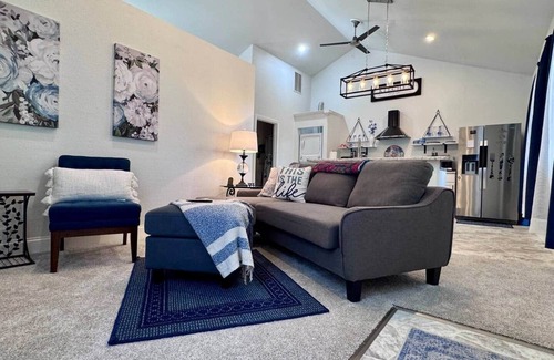 Rocky Mount Casa | Stylish Hidden Gem|King Bed & Hot Tub!