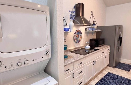 Rocky Mount Casa | Stylish Hidden Gem|King Bed & Hot Tub!